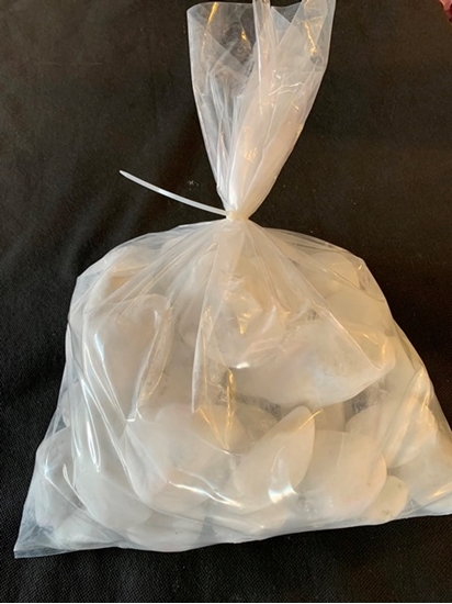 Immagine di CIOTOLI TASSOS MIS 40/60 MM SCACCHETTO DA 10 KG.