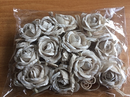 Immagine di FLOWER STRIPED PICK W/RIBBON BEIGE cf 12 pz.