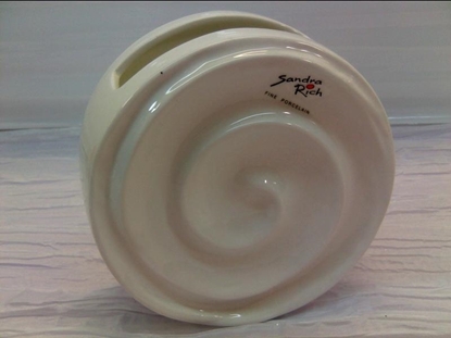 Immagine di WALVASE H.14,5CMD.6X14,5CM. PORC. WHITE