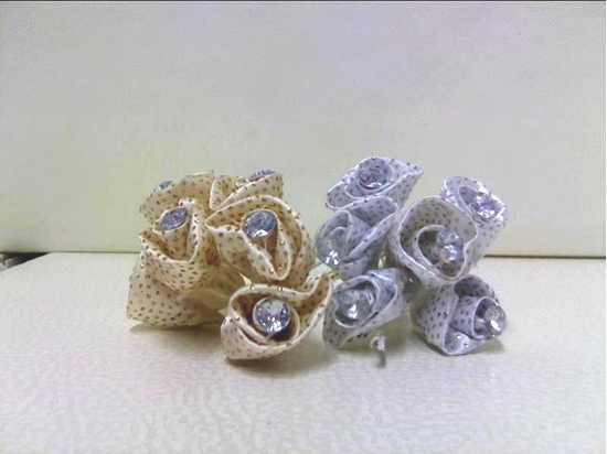 Immagine di FIORE ARTIF. ORO/ARG. 2 CM. CF.72 PZ.