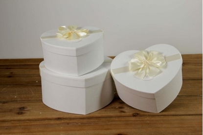 Immagine di SET 3 SCATOLE CUORI CM.26x23x13