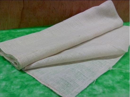 Immagine di PEZZE JUTA INDIA DOPP H.140 X 3 MT. BIANCA