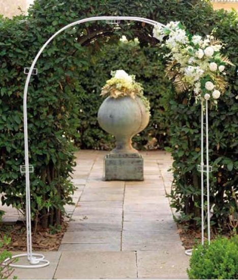 Immagine di ARCO C/PIEDE A CUORE 1,60 X H 2,30