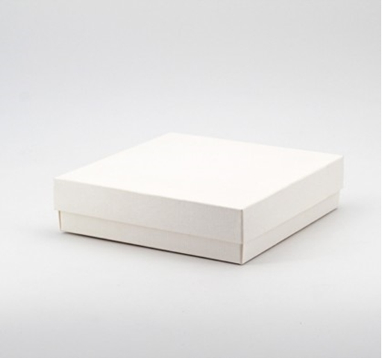 Picture of SCATOLA FONDO + COPERCHIO 140X140X40 SETA BIANCO CF. 10 PZ.